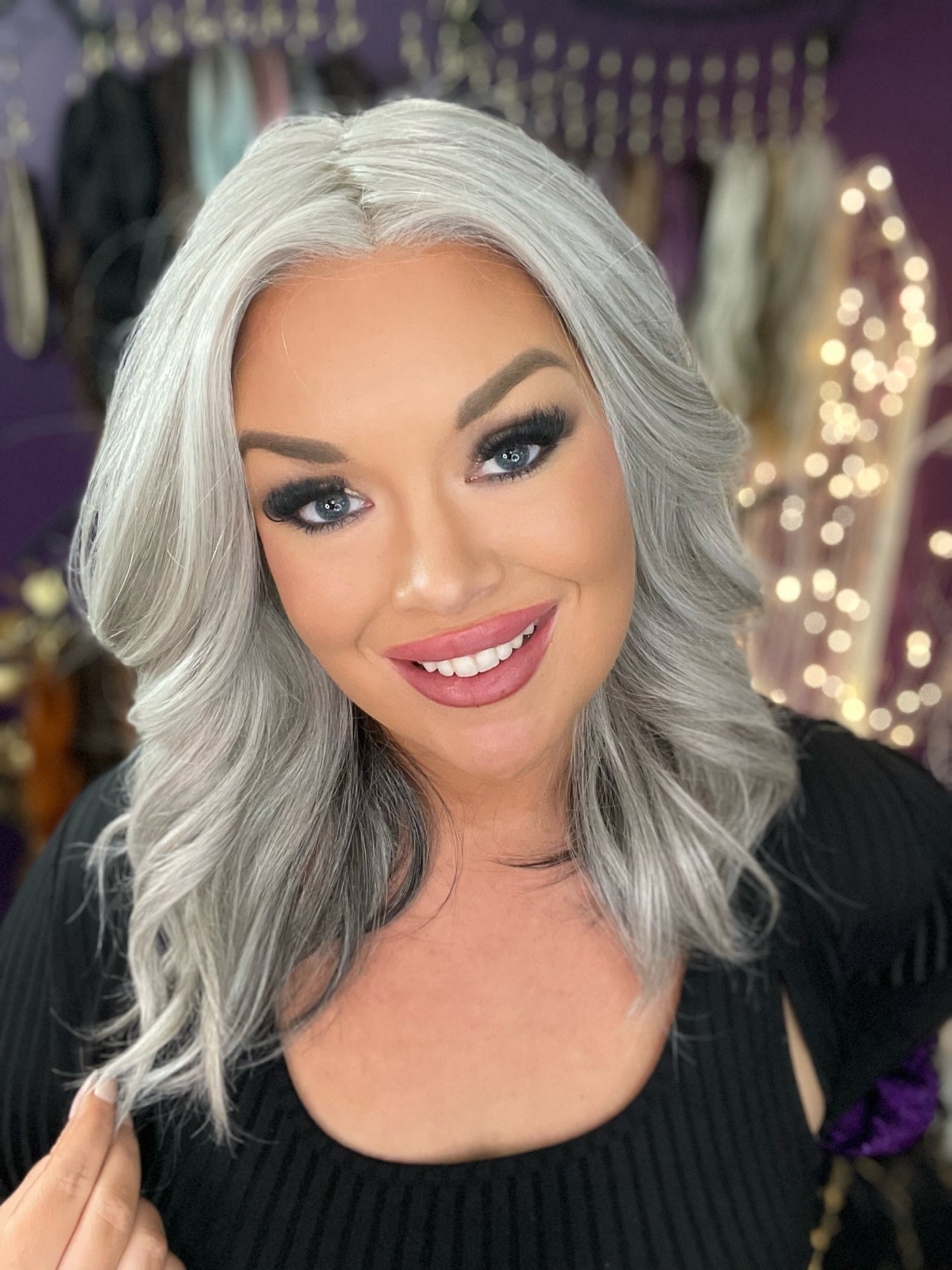 Darcy Glamour Grey Hand Tied HS Platinum Luxury Wig CA1 W6413