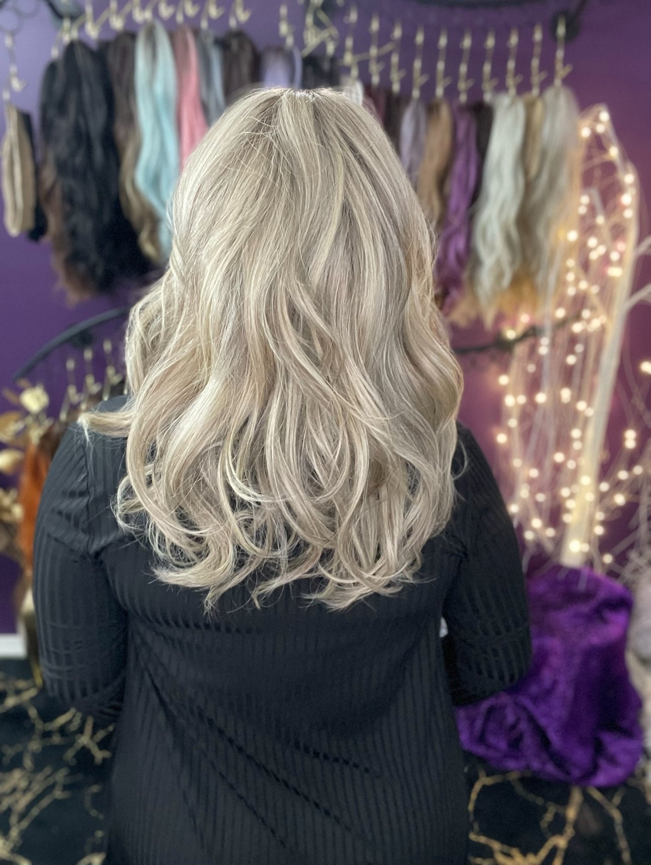 Darcy Vanilla Almond Hand-Tied HS Platinum Luxury Wig CA1 W6350